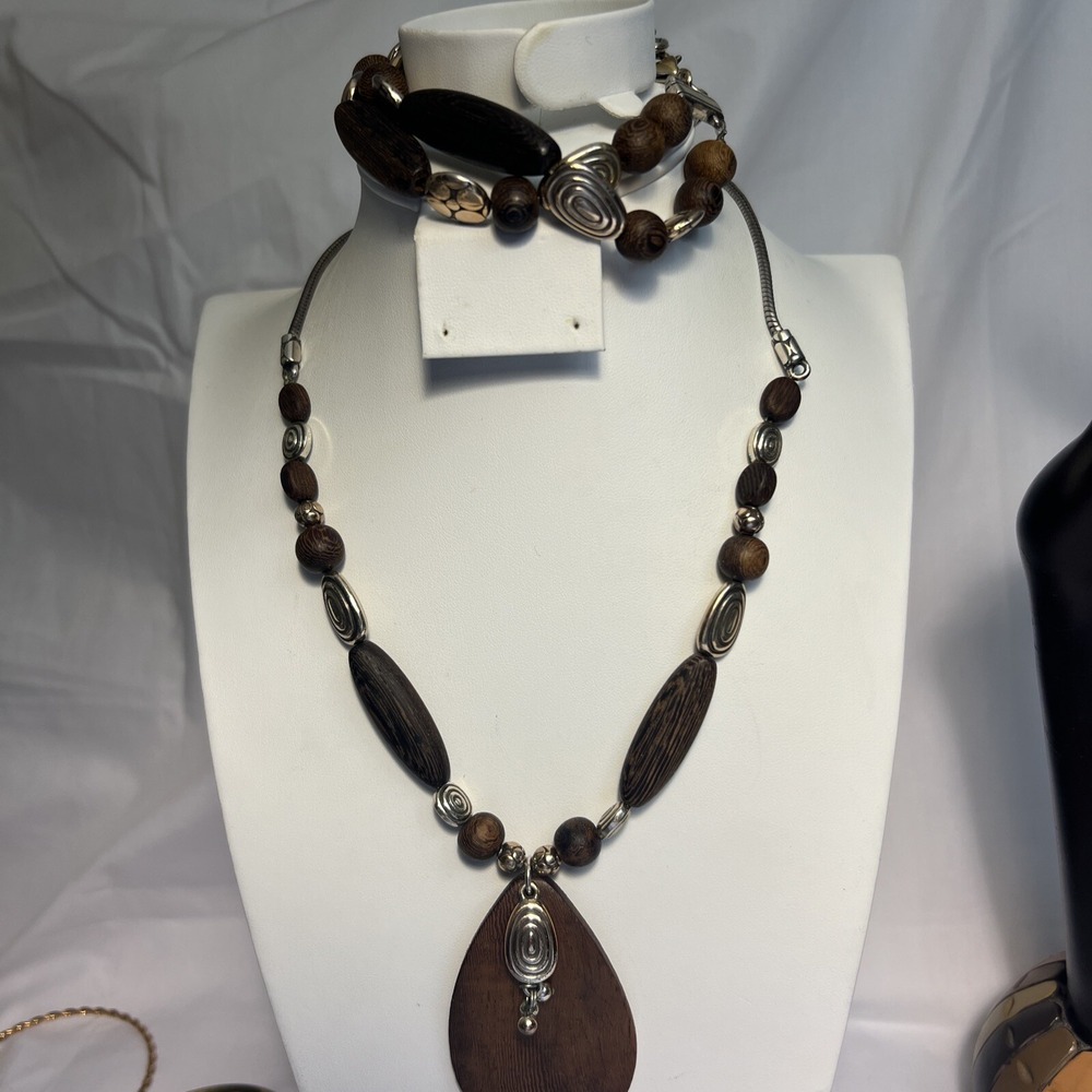 Brighton Kismet Wood Gold Silver Tone Necklace and Bracelet Set